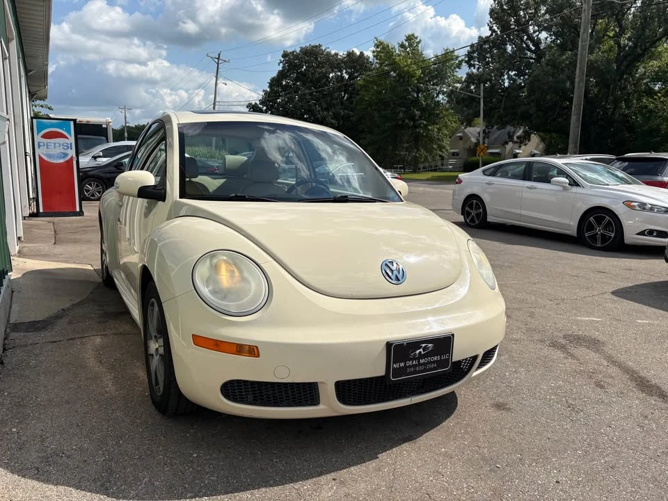 2006 Volkswagen New Beetle - Image 5 of 9