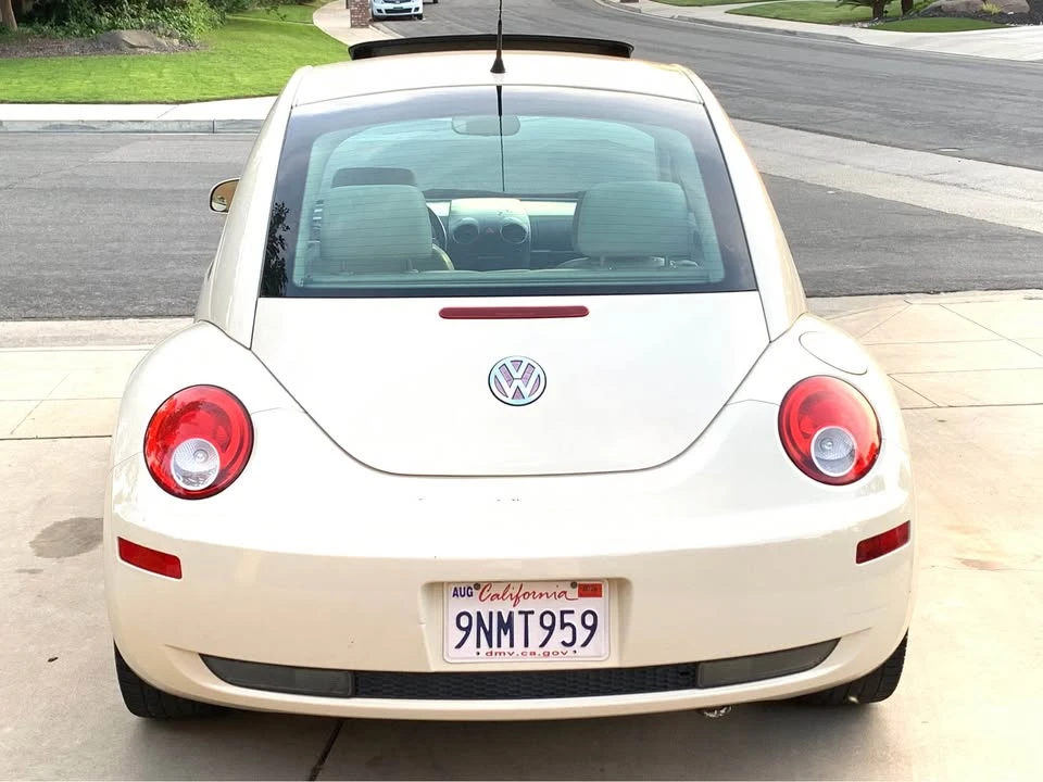2006 Volkswagen New Beetle - Image 5 of 11