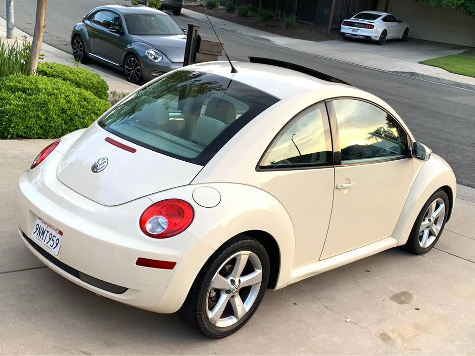 2006 Volkswagen New Beetle - Image 3 of 11