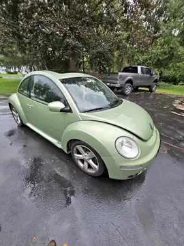 2006 Volkswagen Beetle 2.5L Hatchback