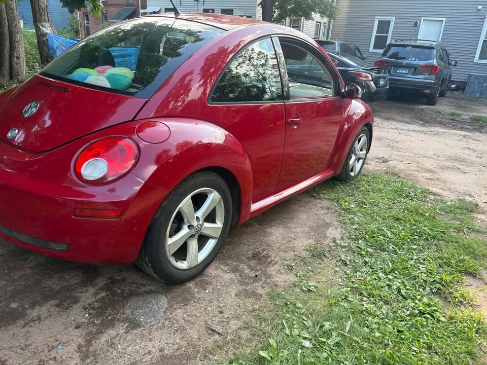 2006 Volkswagen New Beetle - Image 7 of 10