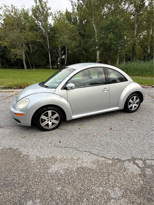 2006 Volkswagen New Beetle - Image 4 of 11