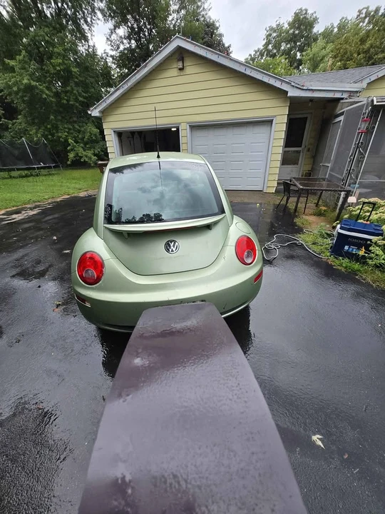 2006 Volkswagen New Beetle - Image 5 of 7