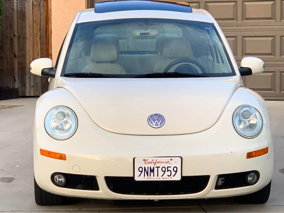 2006 Volkswagen New Beetle - Image 2 of 11