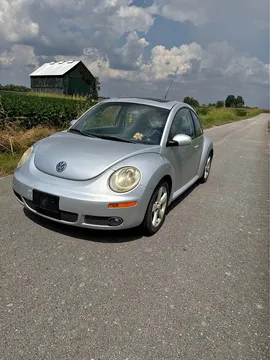 2006 Volkswagen Beetle 2.5L Hatchback 2D