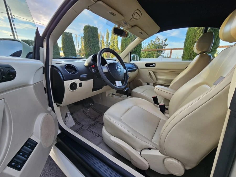 2006 Volkswagen New Beetle - Image 7 of 9