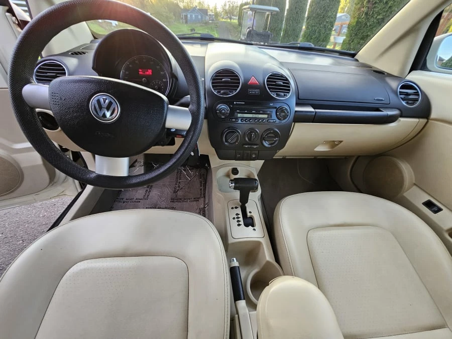 2006 Volkswagen New Beetle - Image 9 of 9