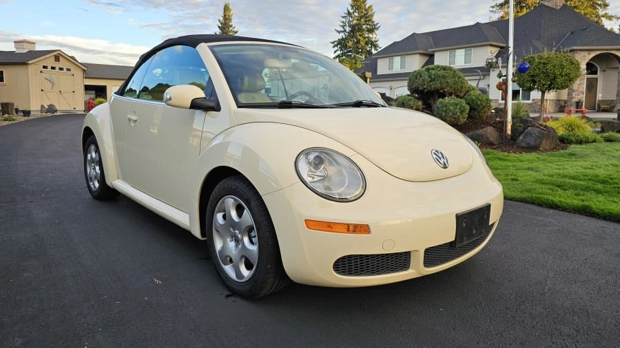 2006 Volkswagen New Beetle - Image 6 of 9