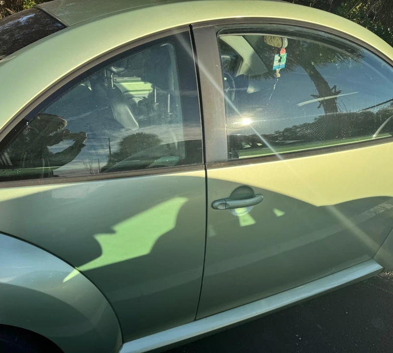 2006 Volkswagen New Beetle - Image 11 of 14