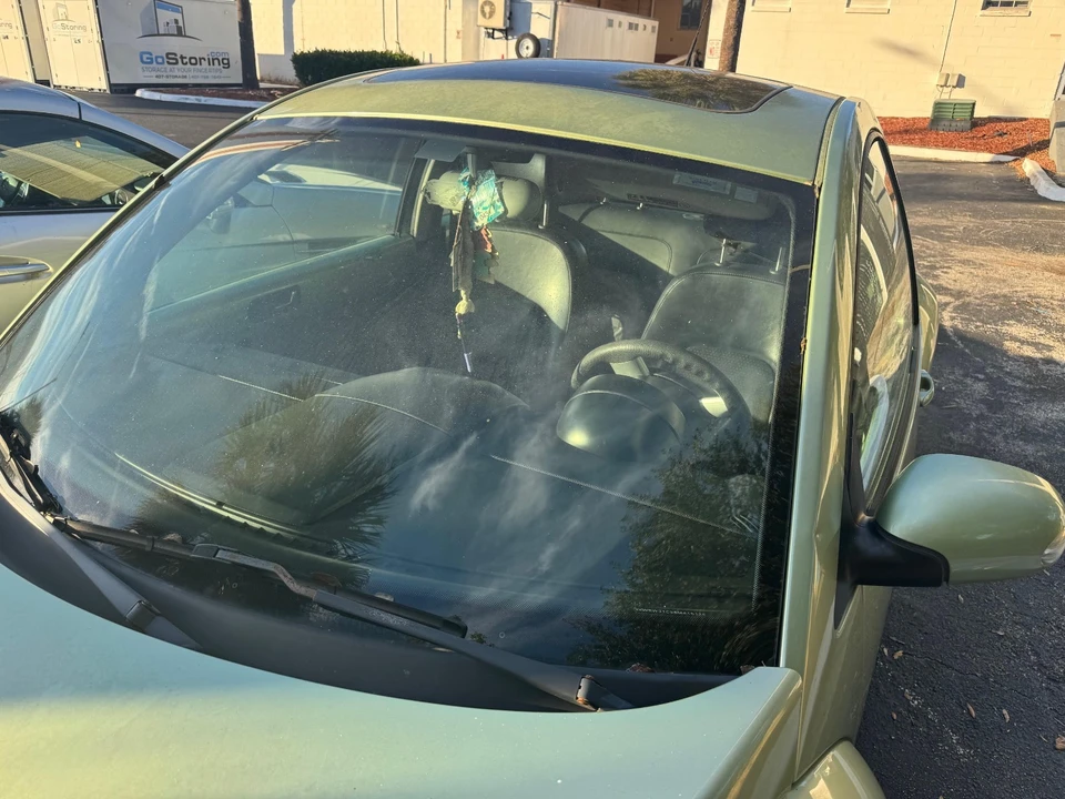 2006 Volkswagen New Beetle - Image 5 of 14