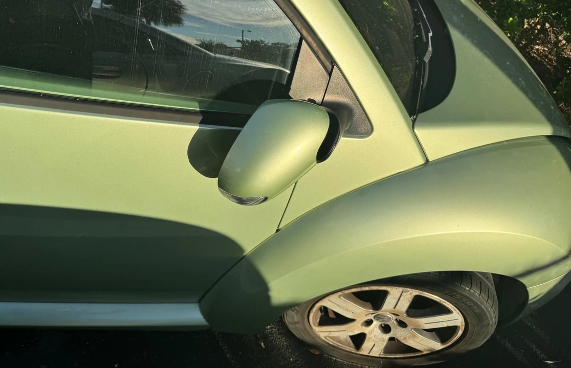 2006 Volkswagen New Beetle - Image 12 of 14