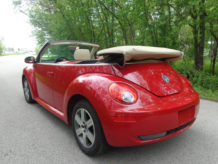 2006 Volkswagen New Beetle - Image 3 of 5