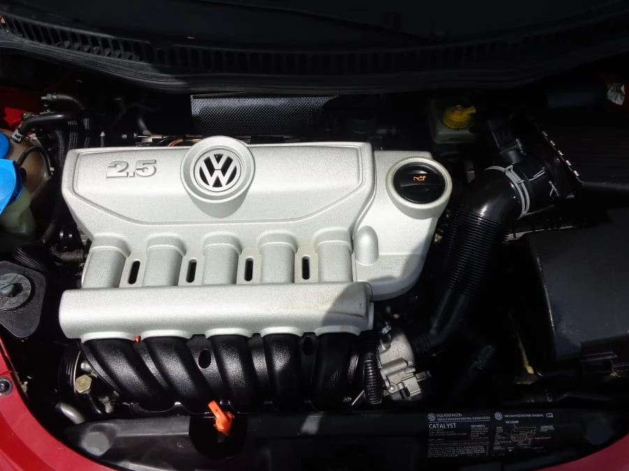 2006 Volkswagen New Beetle - Image 6 of 7