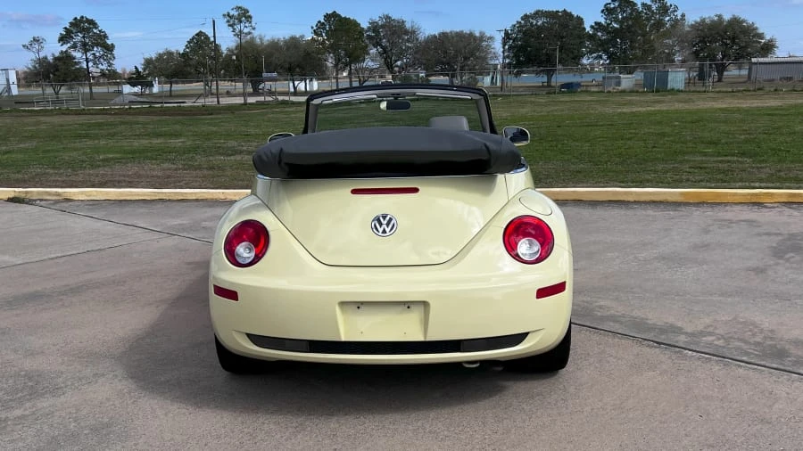 2006 Volkswagen New Beetle - Image 4 of 19