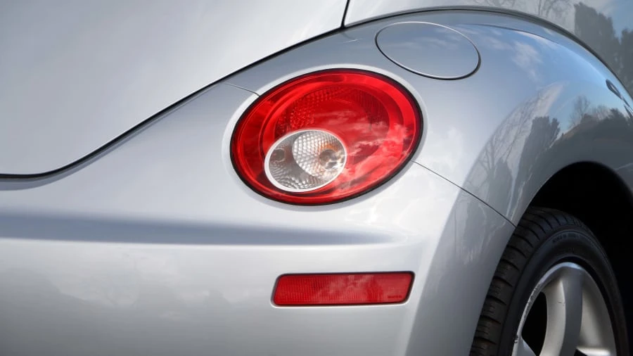 2006 Volkswagen New Beetle - Image 9 of 12