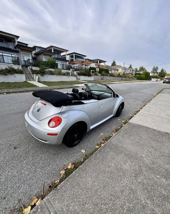 2006 Volkswagen New Beetle - Image 6 of 14