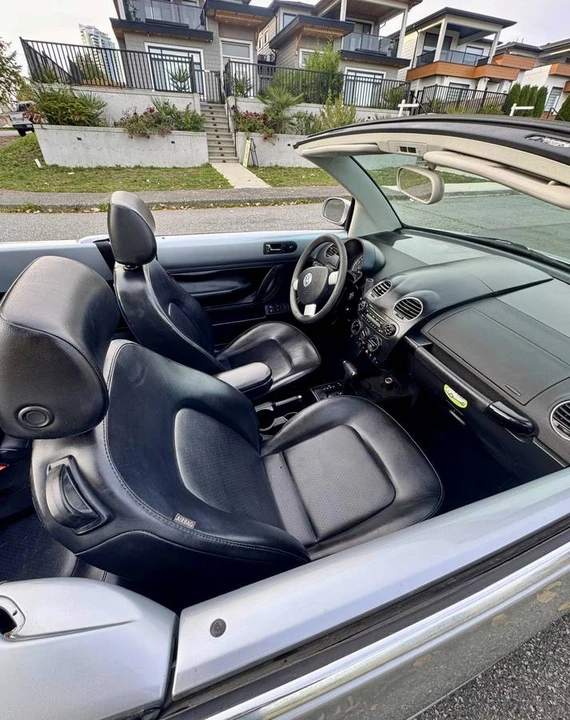 2006 Volkswagen New Beetle - Image 8 of 14