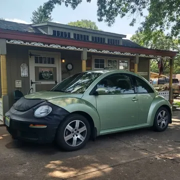 2006 Volkswagen Beetle Hatchback 2D