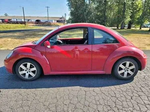 2006 Volkswagen Beetle Hatchback 2D