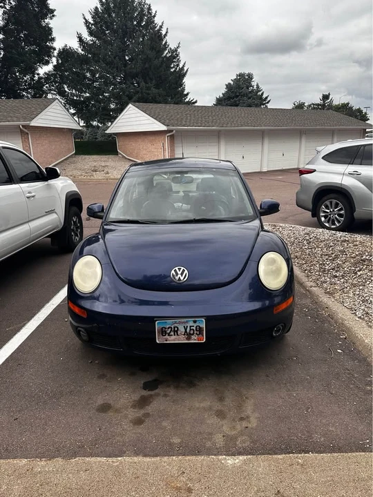 2006 Volkswagen New Beetle - Image 2 of 16