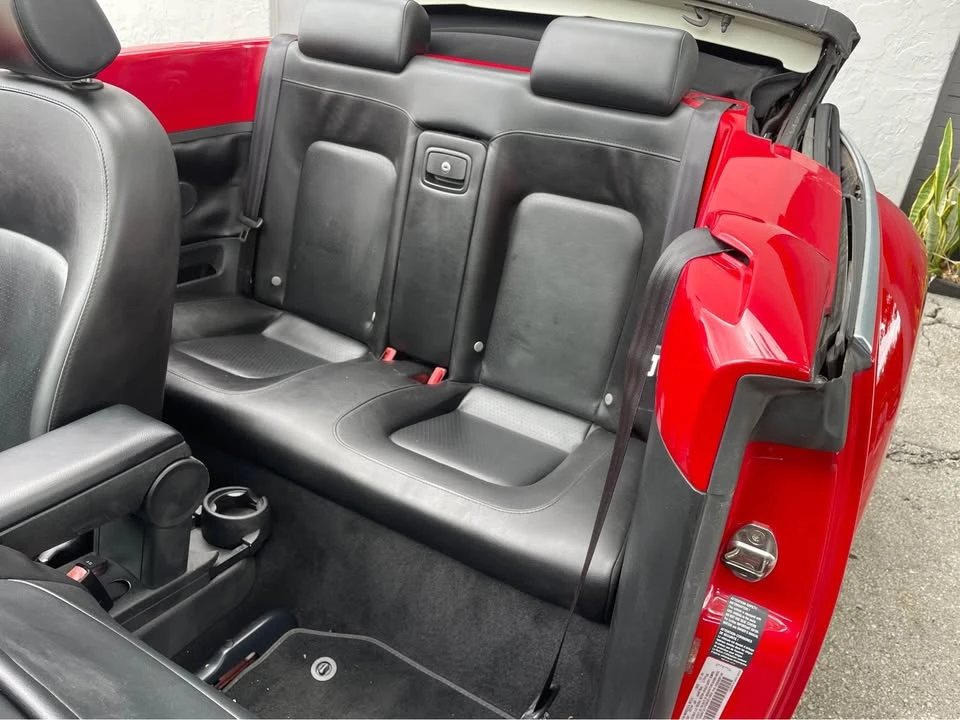 2006 Volkswagen New Beetle - Image 5 of 5