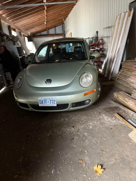 2006 Volkswagen New Beetle - Image 6 of 7