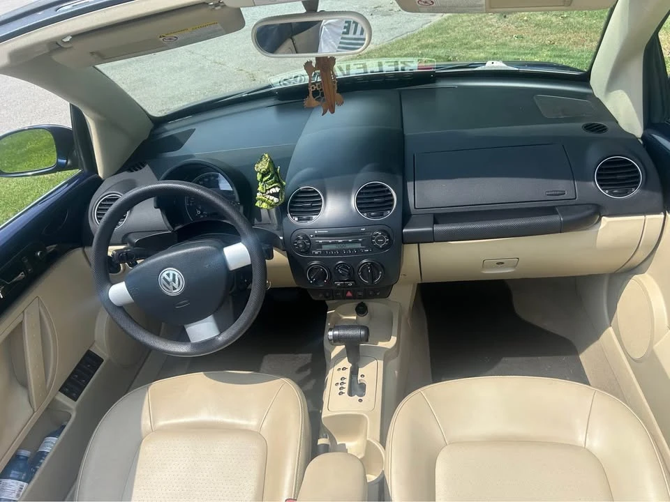 2006 Volkswagen New Beetle - Image 6 of 7