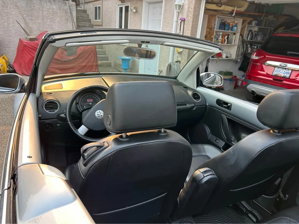 2006 Volkswagen New Beetle - Image 8 of 10