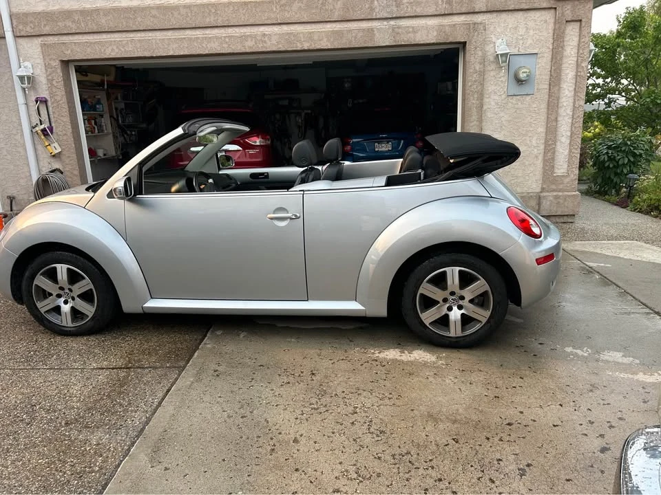 2006 Volkswagen New Beetle - Image 7 of 10