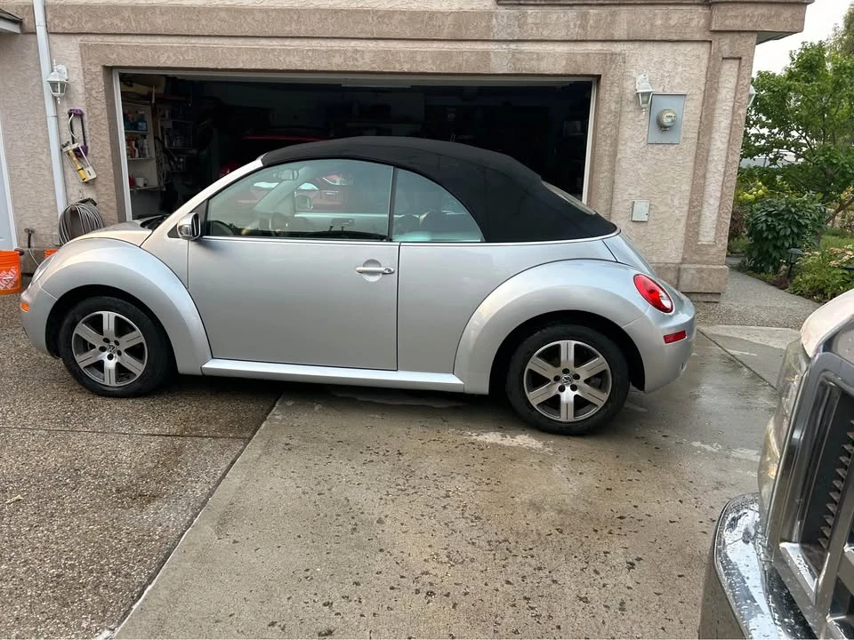 2006 Volkswagen New Beetle - Image 3 of 10