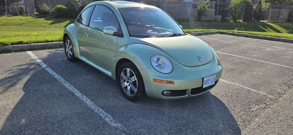2006 Volkswagen New Beetle - Image 2 of 13