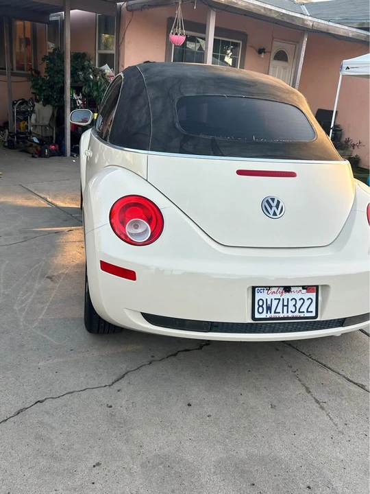 2006 Volkswagen New Beetle - Image 4 of 7