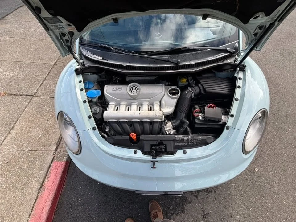 2006 Volkswagen New Beetle - Image 13 of 20