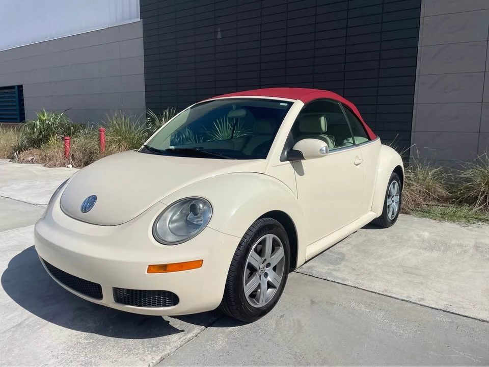 2006 Volkswagen New Beetle - Image 2 of 7