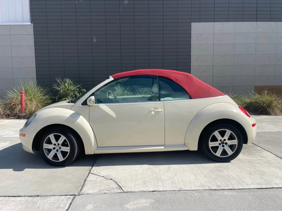 2006 Volkswagen New Beetle - Image 3 of 7