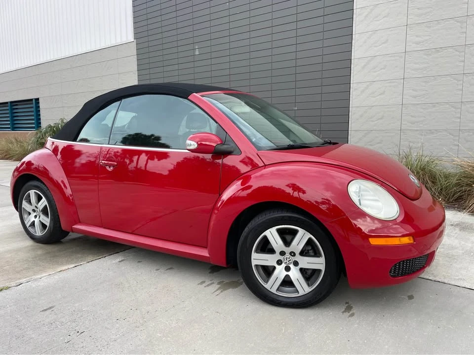 2006 Volkswagen New Beetle - Image 7 of 9