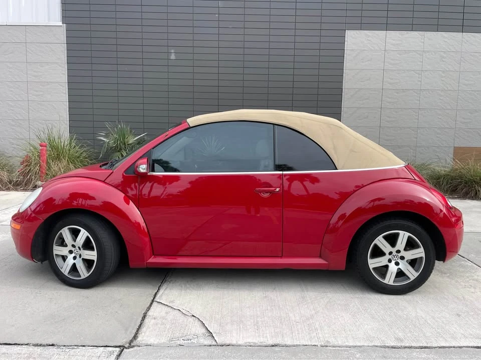 2006 Volkswagen New Beetle - Image 3 of 7