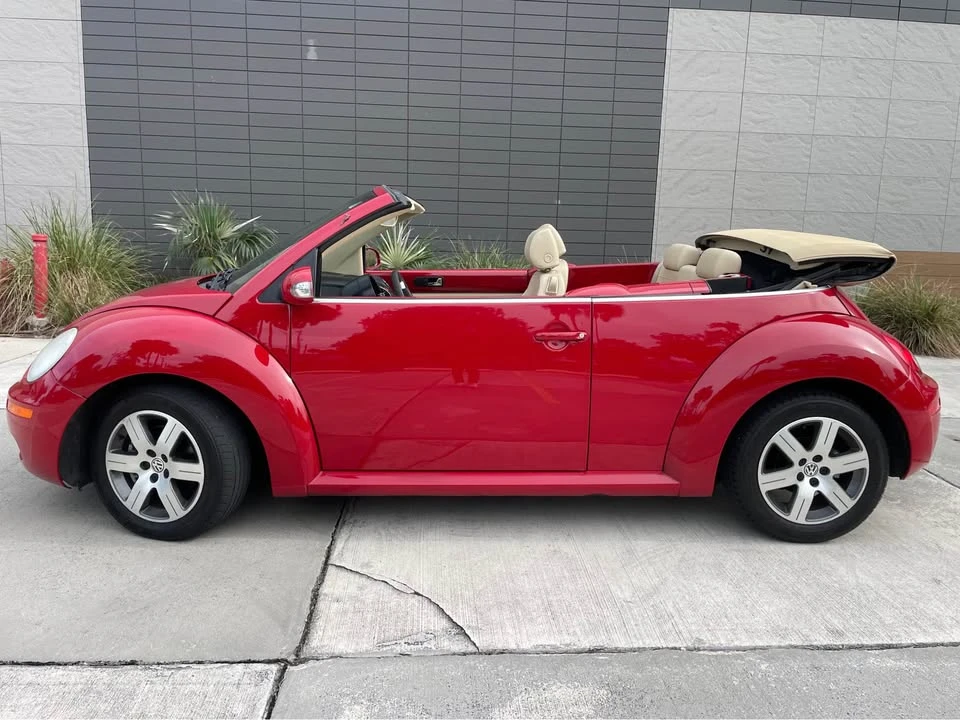 2006 Volkswagen New Beetle - Image 4 of 7