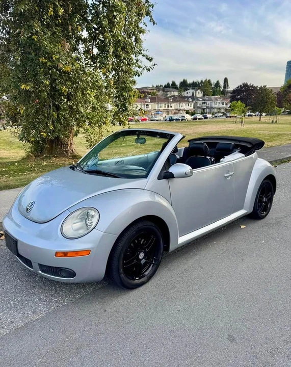 2006 Volkswagen New Beetle - Image 2 of 13