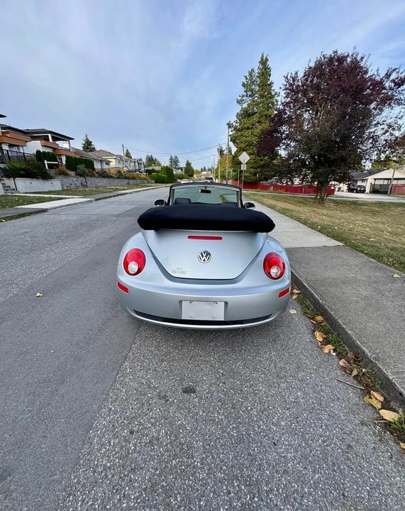 2006 Volkswagen New Beetle - Image 5 of 13