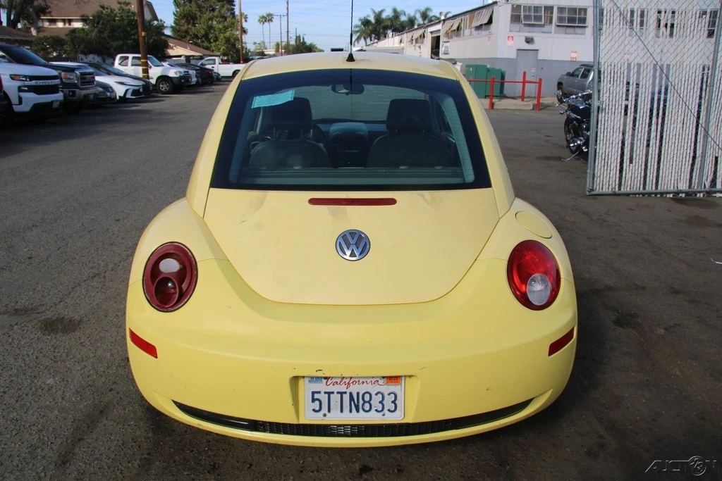 2006 Volkswagen New Beetle - Image 6 of 21