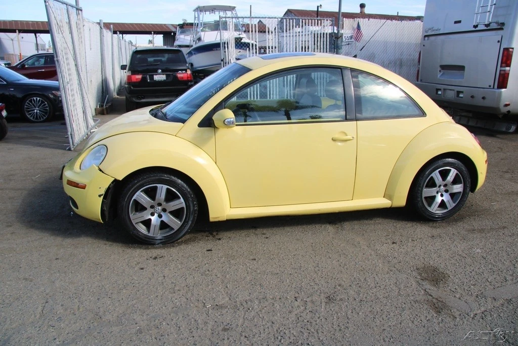 2006 Volkswagen New Beetle - Image 3 of 21