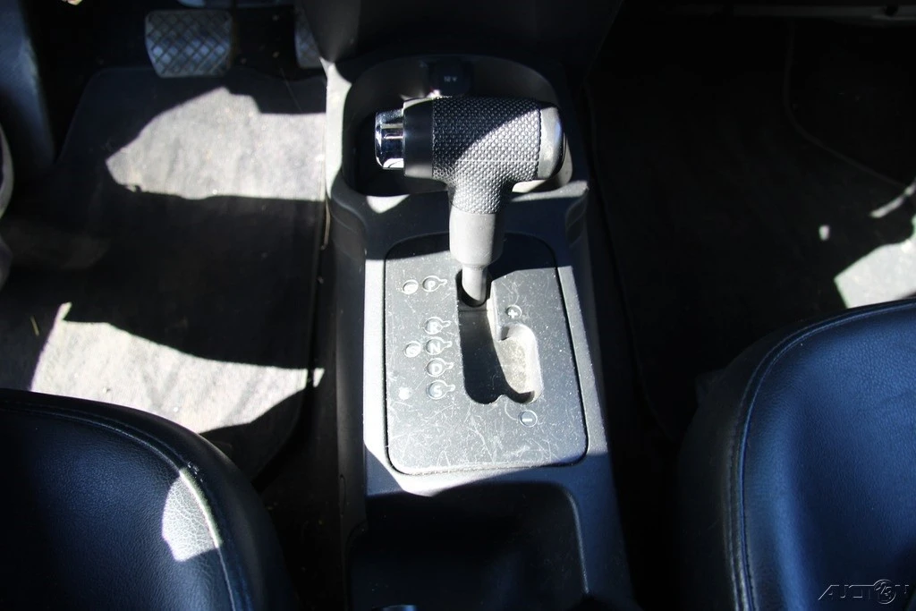 2006 Volkswagen New Beetle - Image 17 of 21