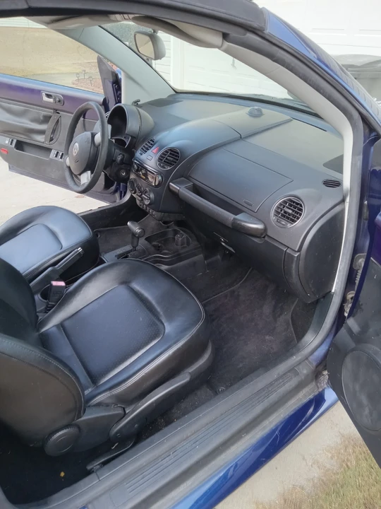 2006 Volkswagen New Beetle - Image 4 of 10