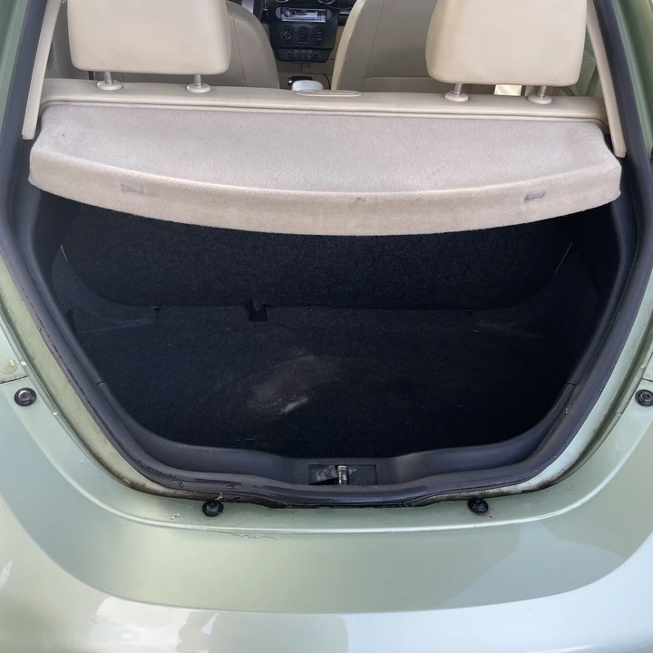 2006 Volkswagen New Beetle - Image 15 of 21