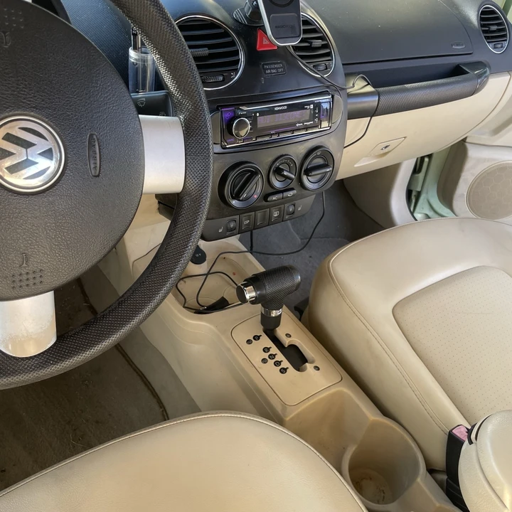 2006 Volkswagen New Beetle - Image 12 of 21