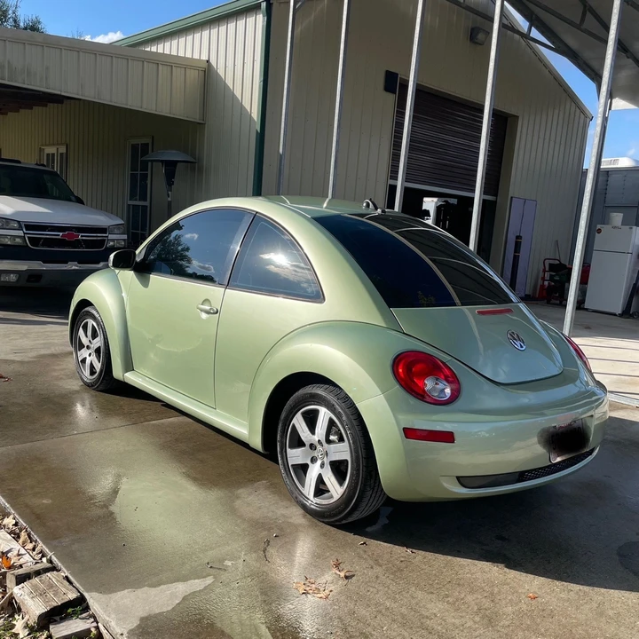 2006 Volkswagen New Beetle - Image 9 of 21