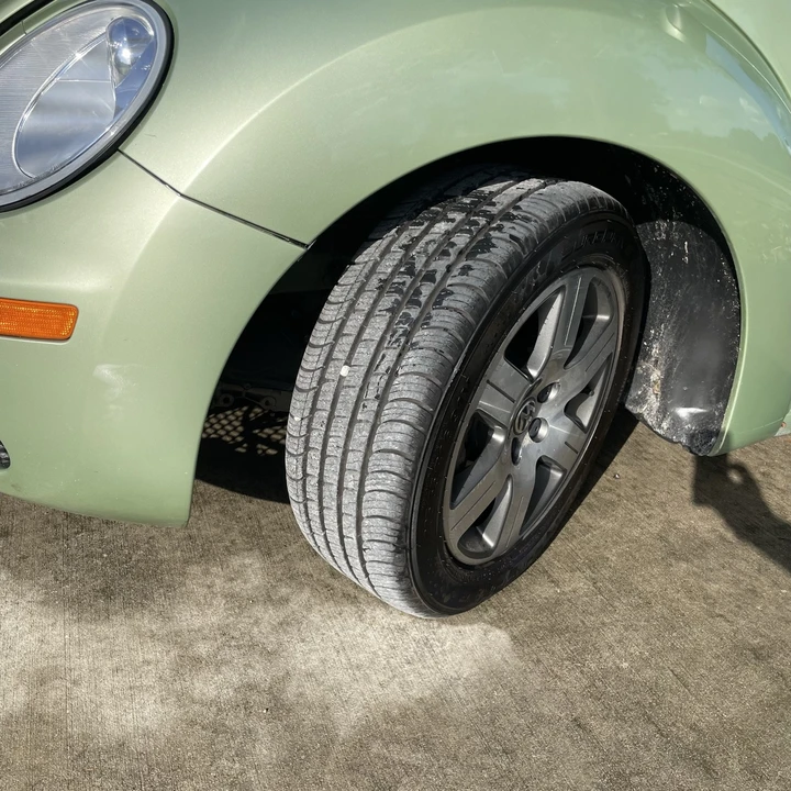 2006 Volkswagen New Beetle - Image 8 of 21