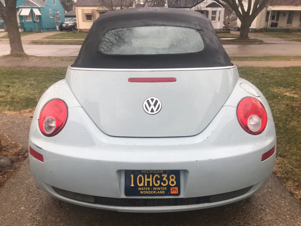 2006 Volkswagen New Beetle - Image 6 of 14