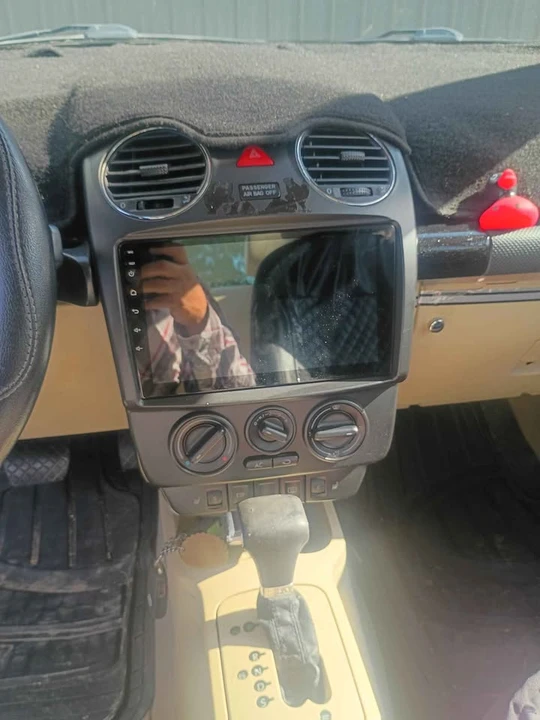 2006 Volkswagen New Beetle - Image 13 of 14